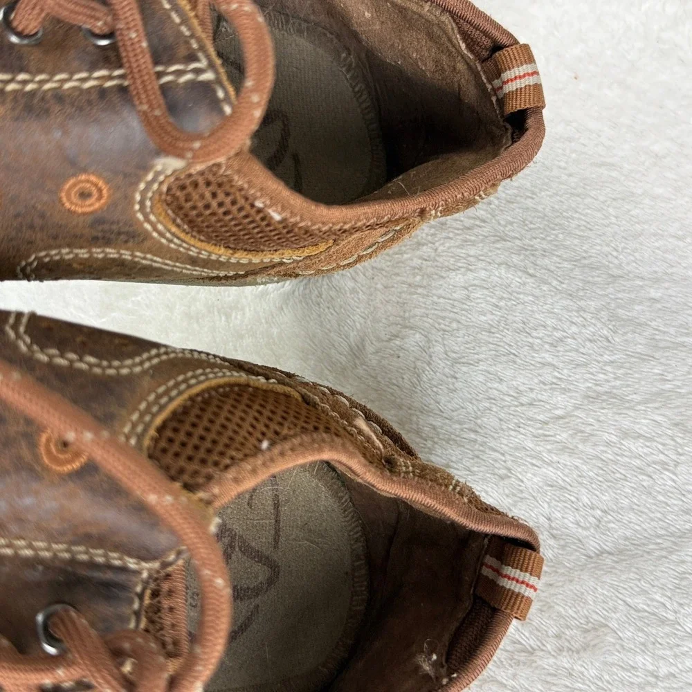 Clarks armada english